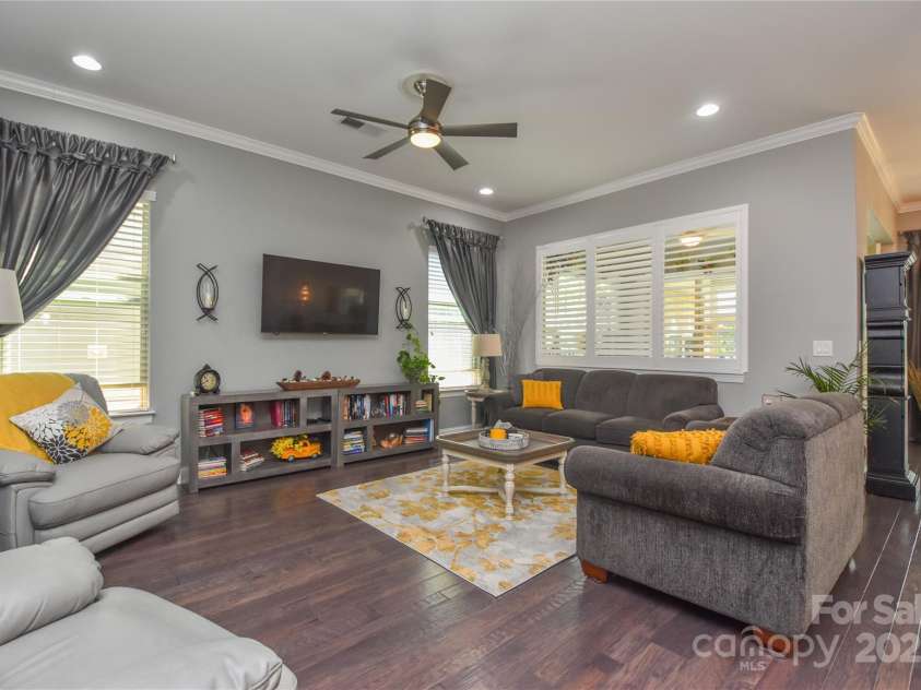 464 Granite Lake Court, Denver, NC 28037.  MLS# CAR4256536, YatesRealty ID 14729. 