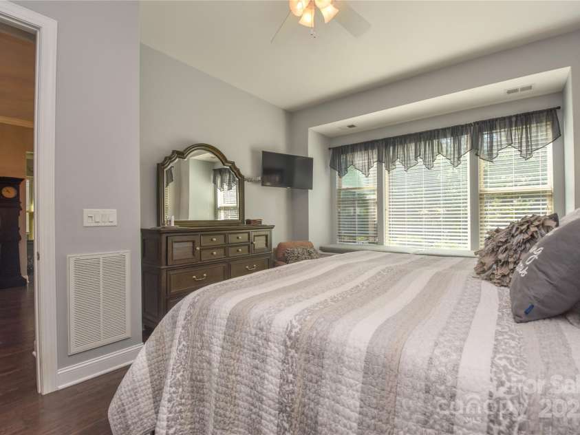 464 Granite Lake Court, Denver, NC 28037.  MLS# CAR4256536, YatesRealty ID 14729. 