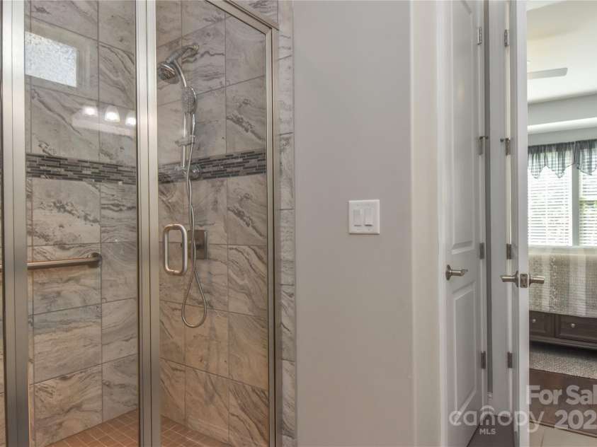 464 Granite Lake Court, Denver, NC 28037.  MLS# CAR4256536, YatesRealty ID 14729. 