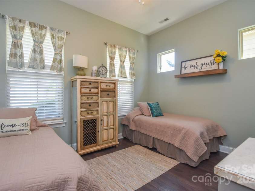 464 Granite Lake Court, Denver, NC 28037.  MLS# CAR4256536, YatesRealty ID 14729. 