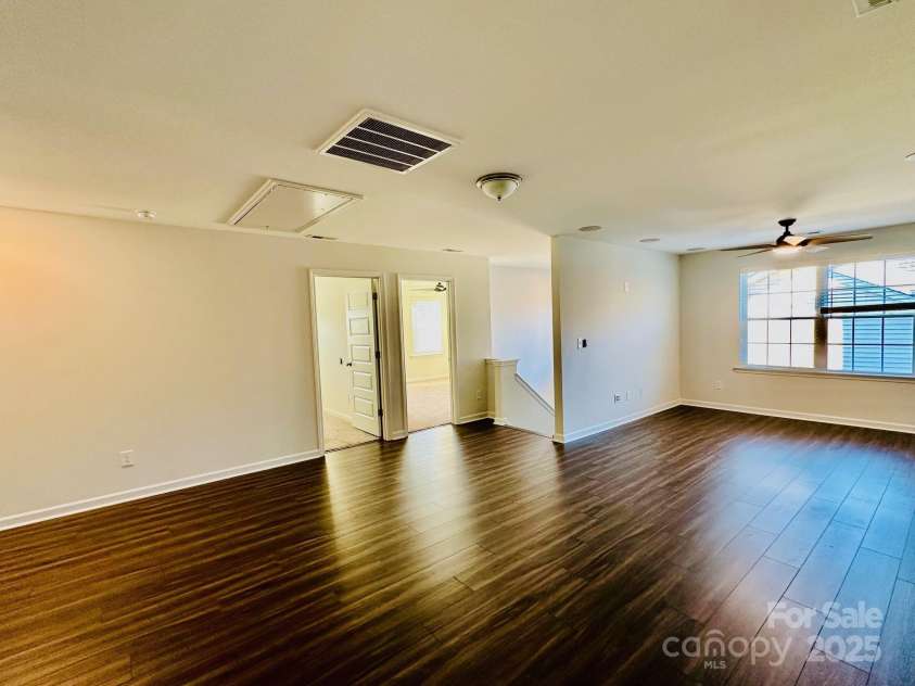 5604 Glad Acres Road Road, Pfafftown, NC 27040.  MLS# CAR4220404, YatesRealty ID 1473. 
