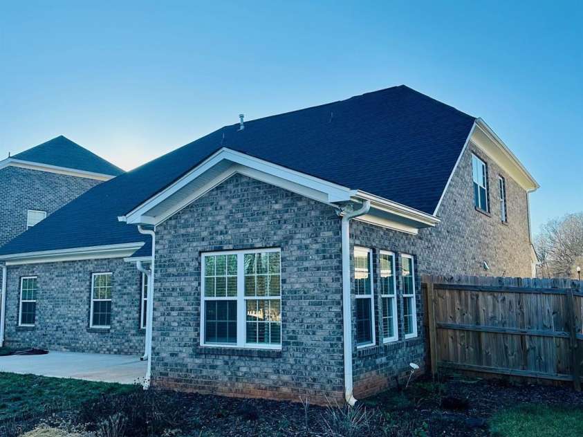 5604 Glad Acres Road Road, Pfafftown, NC 27040.  MLS# CAR4220404, YatesRealty ID 1473. 