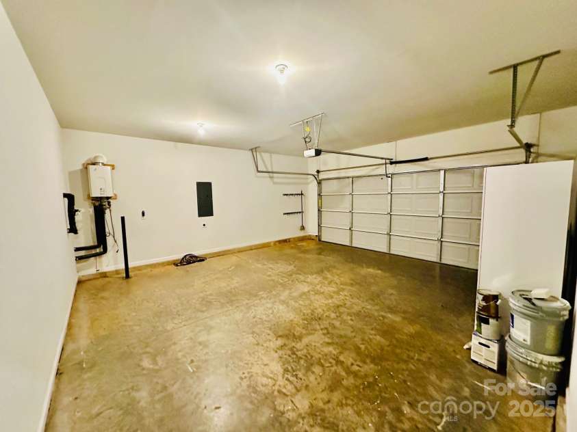 5604 Glad Acres Road Road, Pfafftown, NC 27040.  MLS# CAR4220404, YatesRealty ID 1473. 