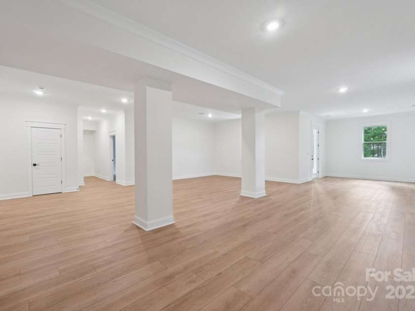 630 Hyder Trail, Tega Cay, SC 29708.  MLS# CAR4281073, YatesRealty ID 1473. Finished basement