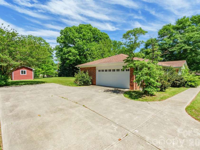 2506 Colebrook Drive, Rock Hill, SC 29732.  MLS# CAR4372240, YatesRealty ID 14730. 
