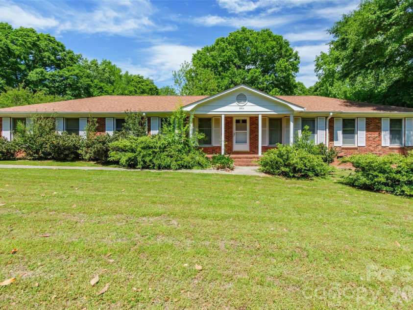 2506 Colebrook Drive, Rock Hill, SC 29732.  MLS# CAR4372240, YatesRealty ID 14730. 