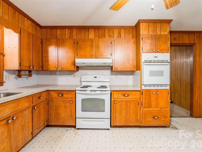 2506 Colebrook Drive, Rock Hill, SC 29732.  MLS# CAR4372240, YatesRealty ID 14730. 