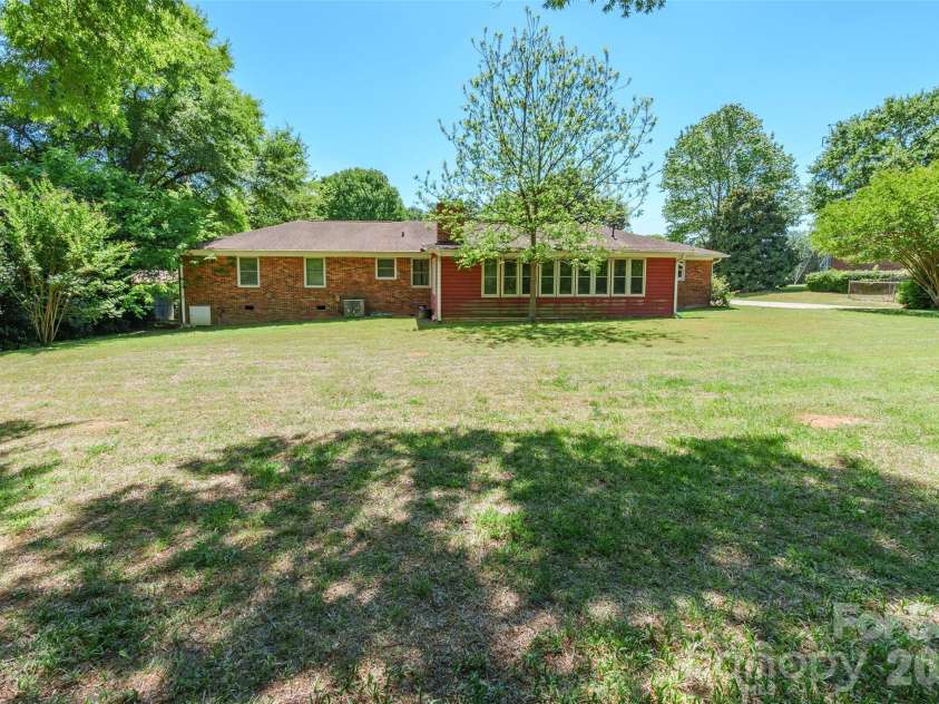 2506 Colebrook Drive, Rock Hill, SC 29732.  MLS# CAR4372240, YatesRealty ID 14730. 