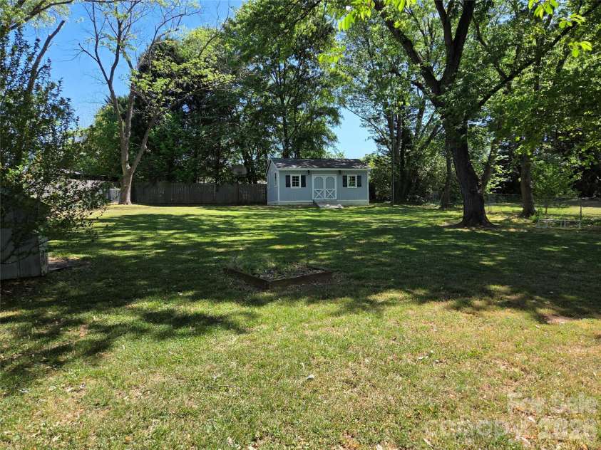 2309 24th Avenue, Hickory, NC 28601.  MLS# CAR4372707, YatesRealty ID 14731. Backyard