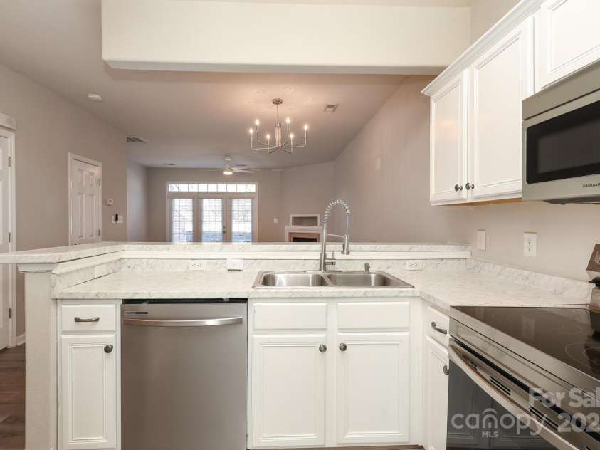 14713 Lions Pride Court, Charlotte, NC 28273.  MLS# CAR4221572, YatesRealty ID 14732. 