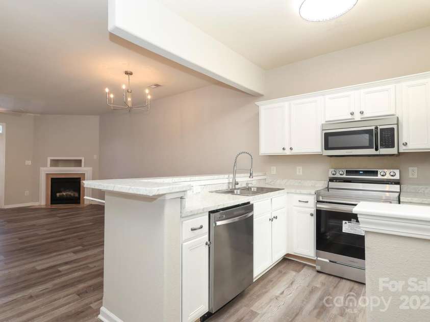 14713 Lions Pride Court, Charlotte, NC 28273.  MLS# CAR4221572, YatesRealty ID 14732. 