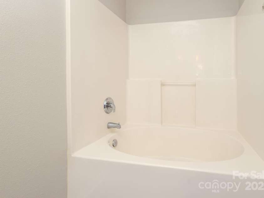 14713 Lions Pride Court, Charlotte, NC 28273.  MLS# CAR4221572, YatesRealty ID 14732. 