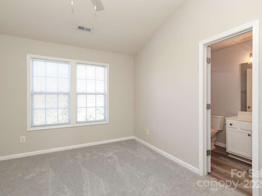 14713 Lions Pride Court, Charlotte, NC 28273.  MLS# CAR4221572, YatesRealty ID 14732. 