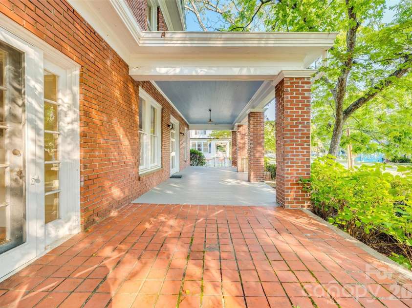 3 Kings Mountain Street, York, SC 29745.  MLS# CAR4350100, YatesRealty ID 14732. 