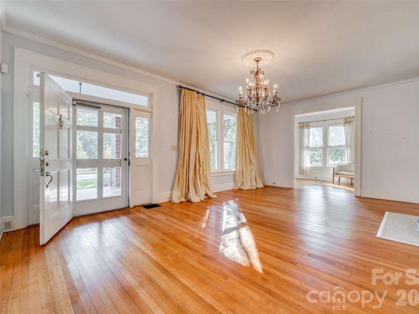 3 Kings Mountain Street, York, SC 29745.  MLS# CAR4350100, YatesRealty ID 14732. 