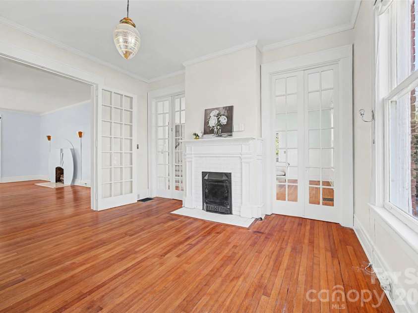 3 Kings Mountain Street, York, SC 29745.  MLS# CAR4350100, YatesRealty ID 14732. 