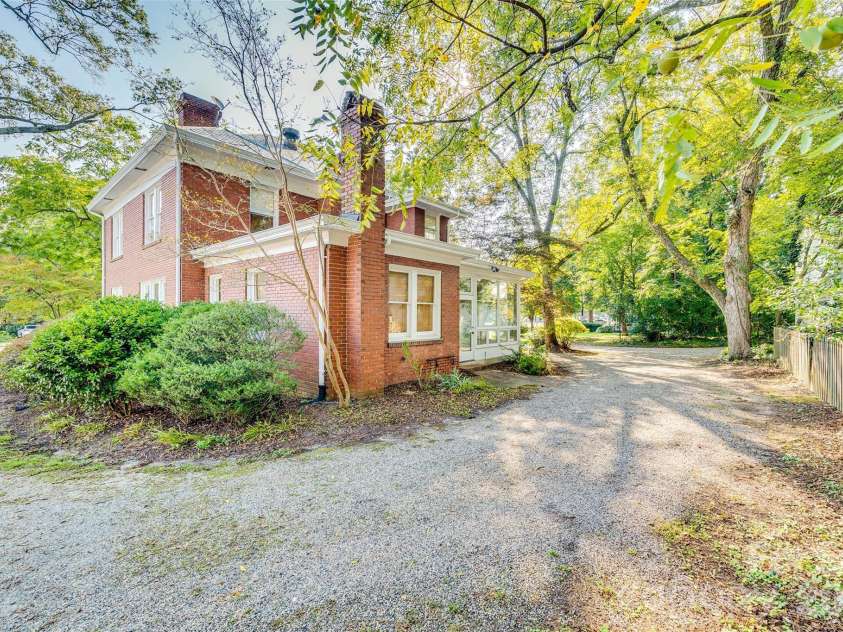 3 Kings Mountain Street, York, SC 29745.  MLS# CAR4350100, YatesRealty ID 14732. 