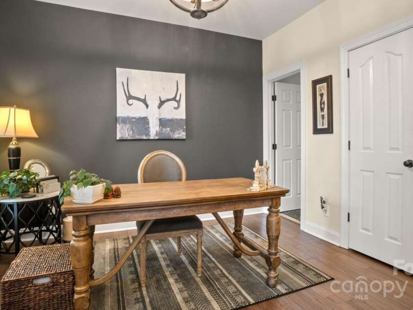 518 Streamside Lane, Waxhaw, NC 28173.  MLS# CAR4231208, YatesRealty ID 14733. 