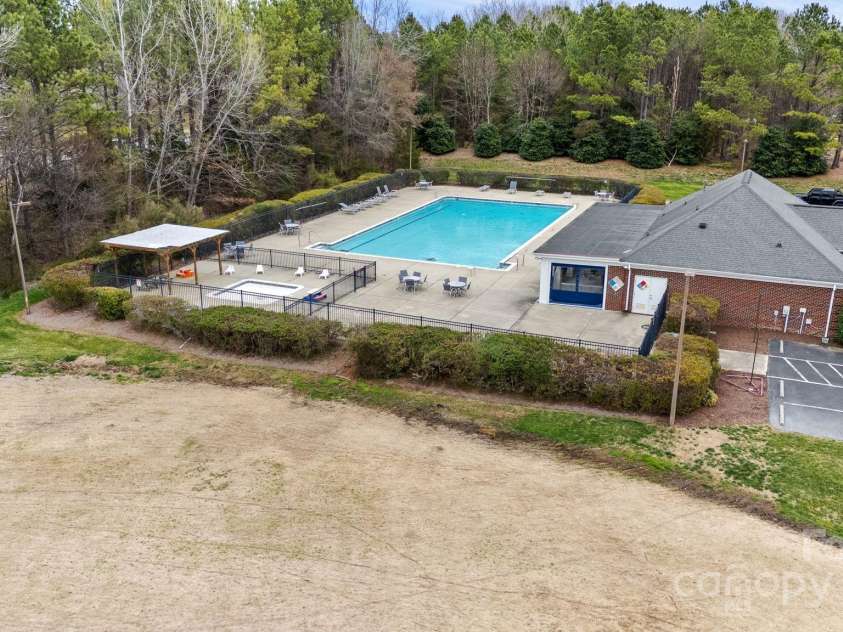 518 Streamside Lane, Waxhaw, NC 28173.  MLS# CAR4231208, YatesRealty ID 14733. 