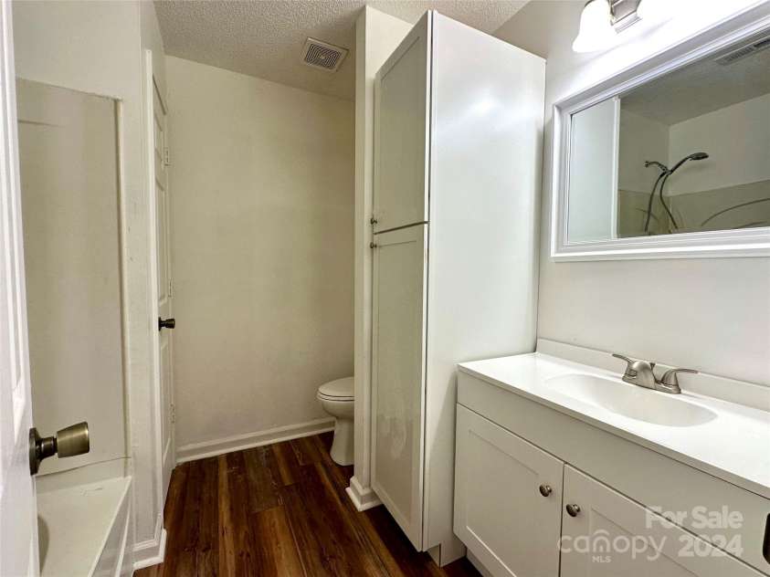 1482 Humpback Mountain Road, Spruce Pine, NC 28777.  MLS# CAR4160695, YatesRealty ID 14734. Master Bath