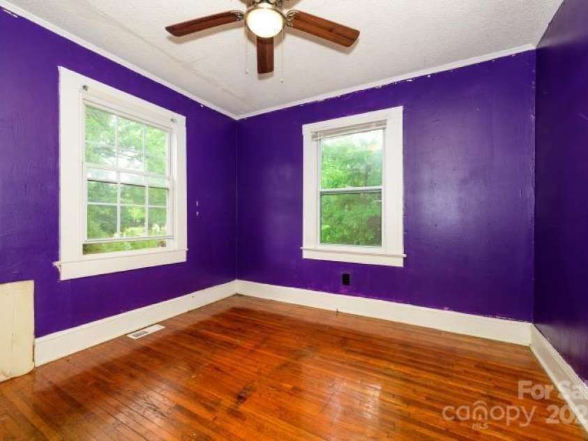 2905 Grimes Street, Charlotte, NC 28206.  MLS# CAR4257455, YatesRealty ID 14735. 