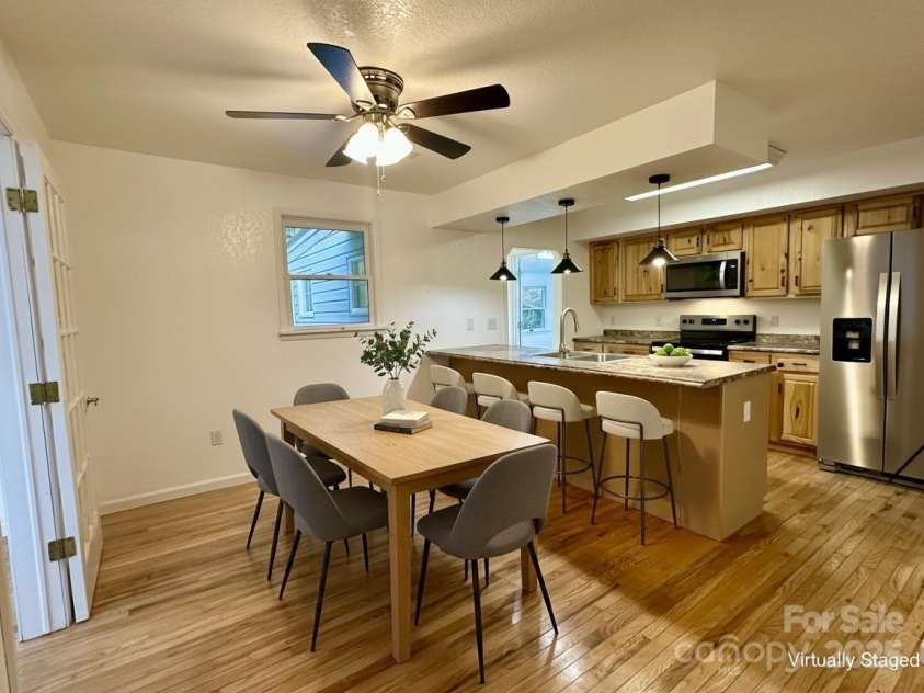 5381 State HWY 197 S Highway, Burnsville, NC 28714.  MLS# CAR4248281, YatesRealty ID 14736. 