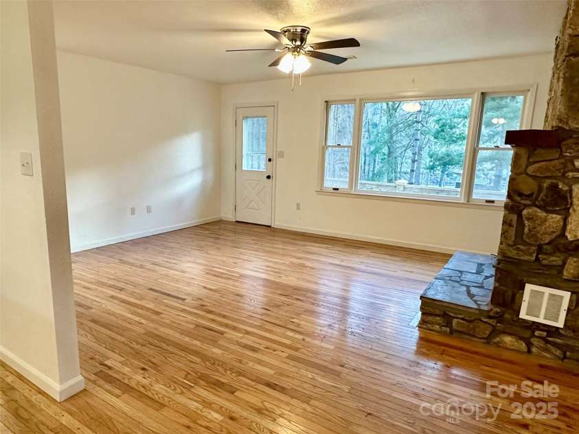 5381 State HWY 197 S Highway, Burnsville, NC 28714.  MLS# CAR4248281, YatesRealty ID 14736. 