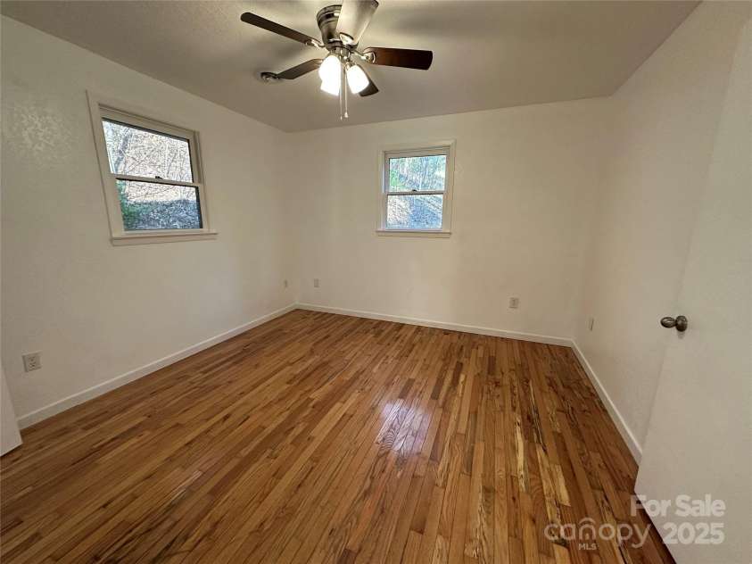 5381 State HWY 197 S Highway, Burnsville, NC 28714.  MLS# CAR4248281, YatesRealty ID 14736. 