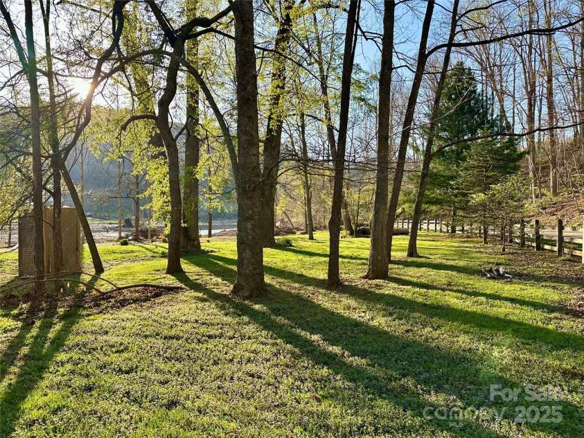 5381 State HWY 197 S Highway, Burnsville, NC 28714.  MLS# CAR4248281, YatesRealty ID 14736. Green Space