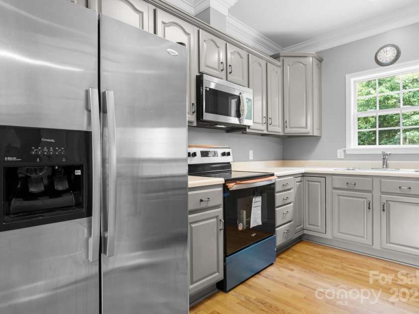 5362 Beacon Ridge Drive, Granite Falls, NC 28630.  MLS# CAR4261104, YatesRealty ID 14737. 