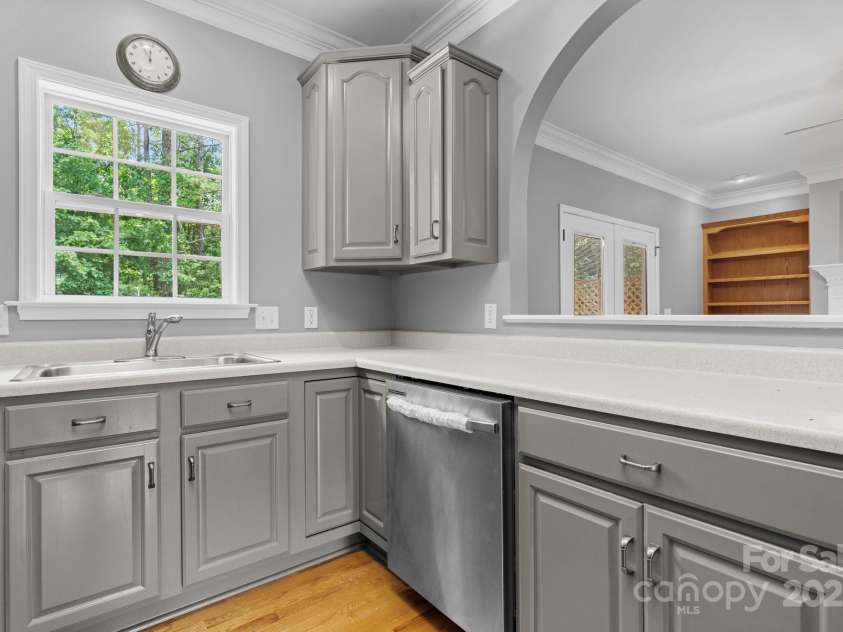 5362 Beacon Ridge Drive, Granite Falls, NC 28630.  MLS# CAR4261104, YatesRealty ID 14737. 