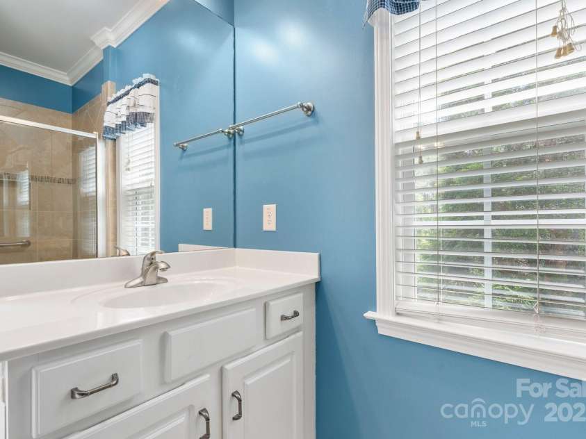 5362 Beacon Ridge Drive, Granite Falls, NC 28630.  MLS# CAR4261104, YatesRealty ID 14737. 