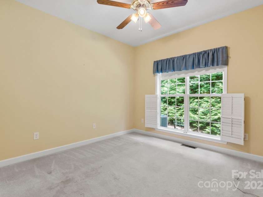 5362 Beacon Ridge Drive, Granite Falls, NC 28630.  MLS# CAR4261104, YatesRealty ID 14737. 