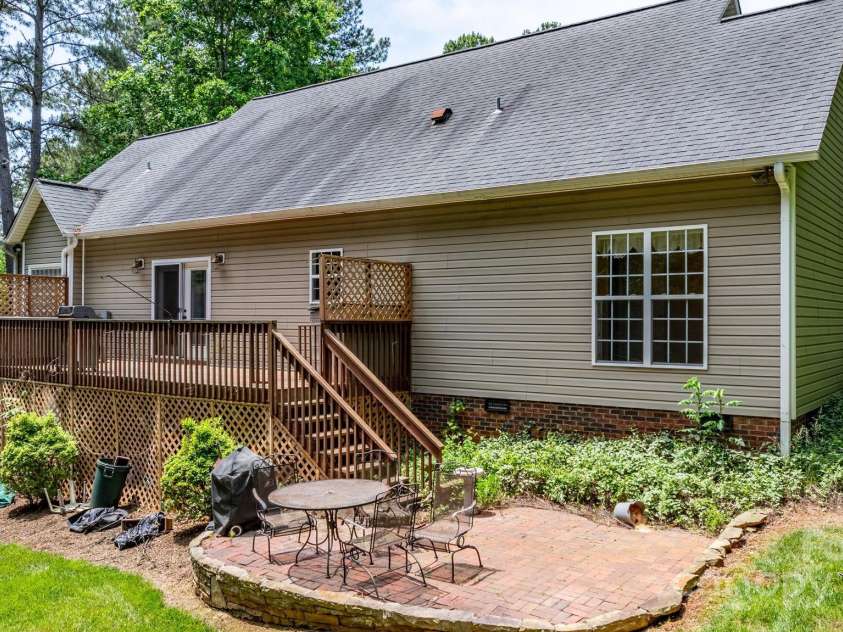 5362 Beacon Ridge Drive, Granite Falls, NC 28630.  MLS# CAR4261104, YatesRealty ID 14737. 