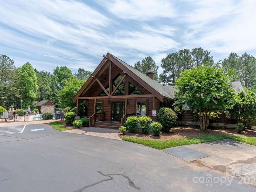 5362 Beacon Ridge Drive, Granite Falls, NC 28630.  MLS# CAR4261104, YatesRealty ID 14737. Clubhouse