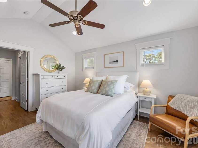 2817 Holt Street, Charlotte, NC 28205.  MLS# CAR4371969, YatesRealty ID 14738. 
