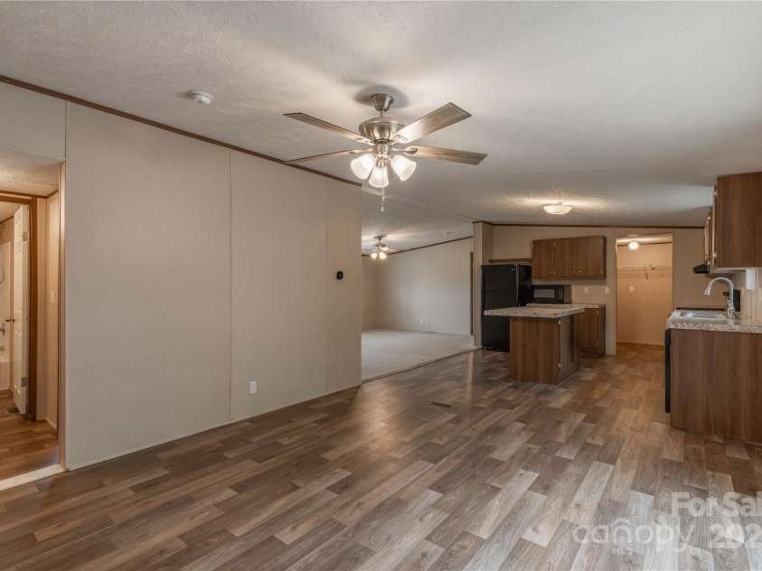 105 Peridot Drive, Statesville, NC 28625.  MLS# CAR4258509, YatesRealty ID 14739. 