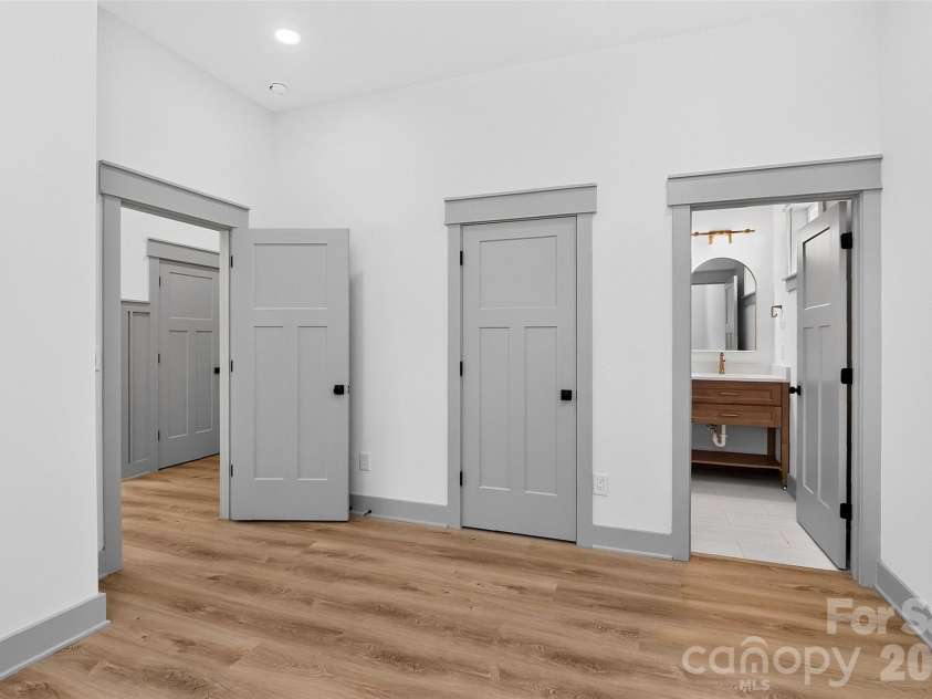 1617 Parson Street, Charlotte, NC 28205.  MLS# CAR4410956, YatesRealty ID 14739. 