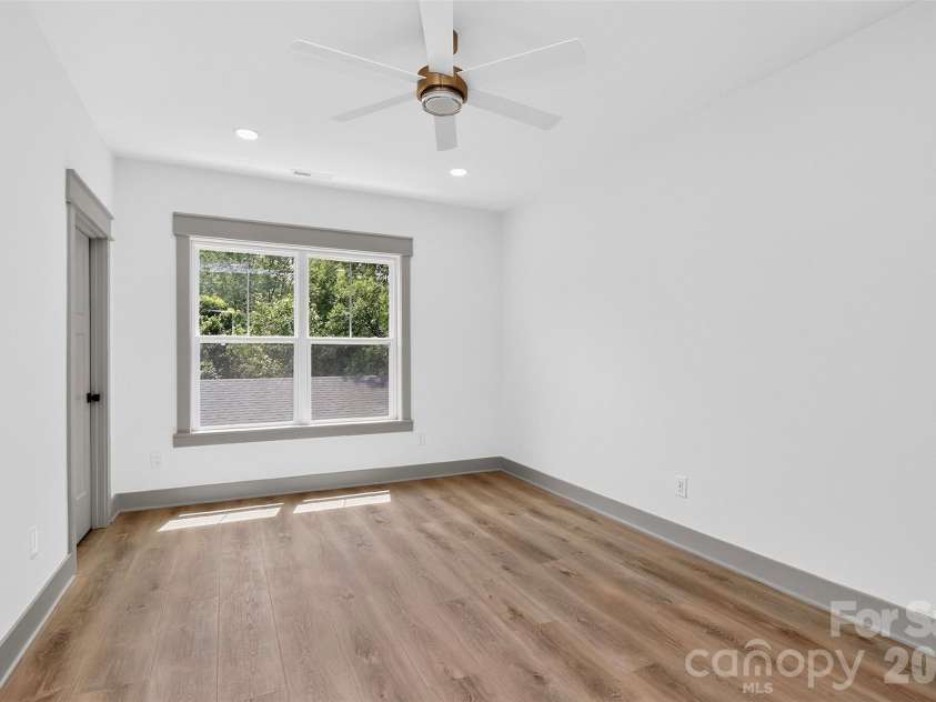 1617 Parson Street, Charlotte, NC 28205.  MLS# CAR4410956, YatesRealty ID 14739. 