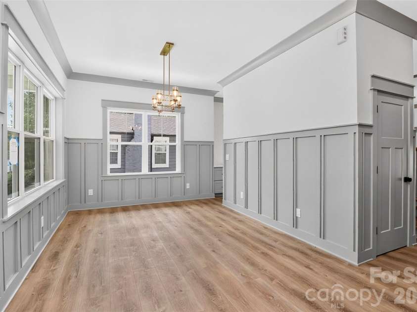 1617 Parson Street, Charlotte, NC 28205.  MLS# CAR4410956, YatesRealty ID 14739. DINING ROOM