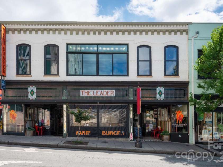 10 Patton Avenue, Asheville, NC 28801.  MLS# CAR4178413, YatesRealty ID 1474. 10 Patton Avenue