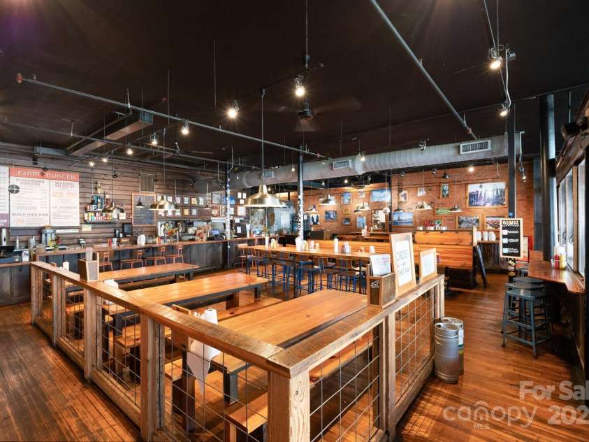 10 Patton Avenue, Asheville, NC 28801.  MLS# CAR4178413, YatesRealty ID 1474. Restaurant dining area