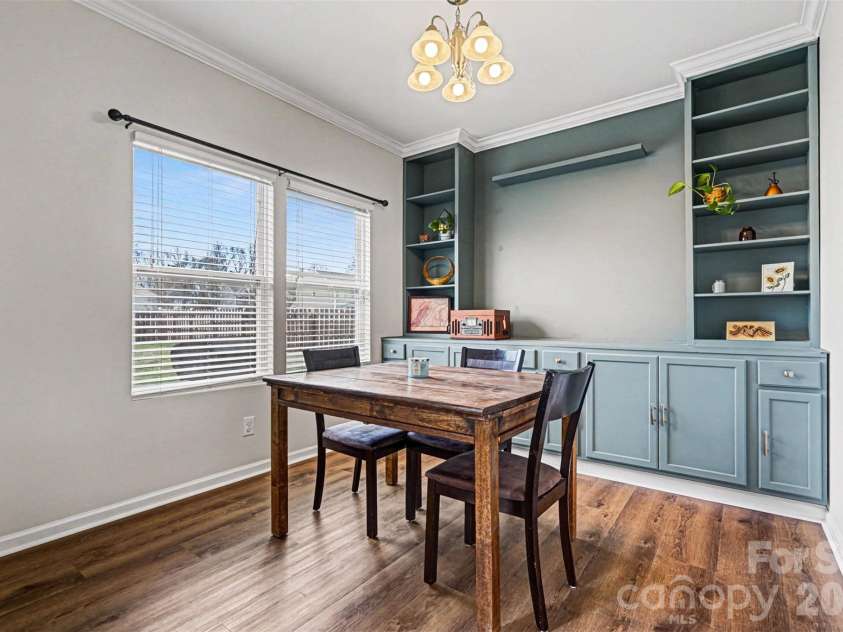 2419 Impatien Drive, Charlotte, NC 28215.  MLS# CAR4355109, YatesRealty ID 14740. Dining Room