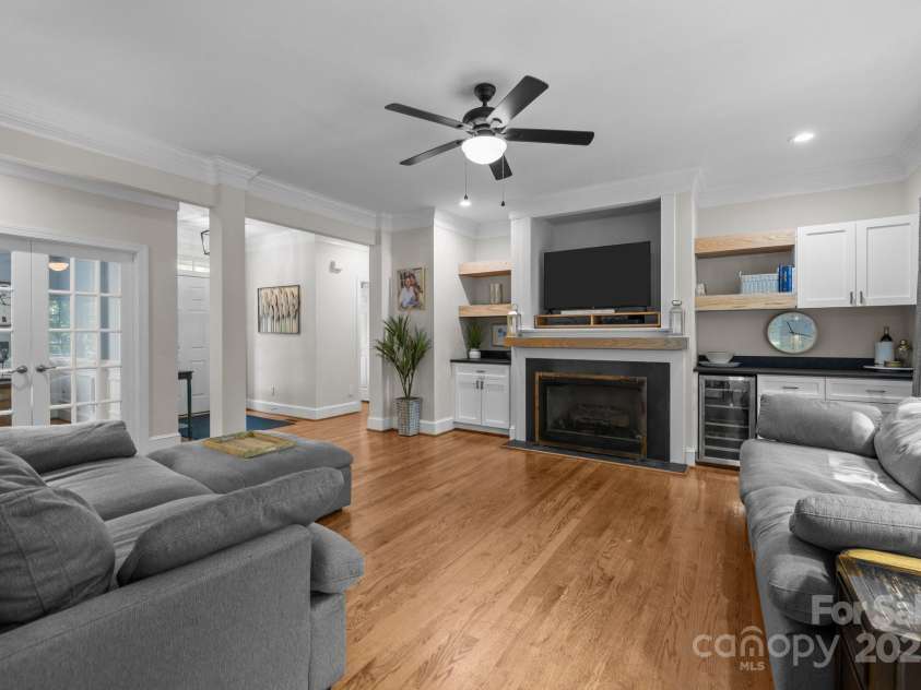 327 Wilby Drive, Charlotte, NC 28270.  MLS# CAR4257935, YatesRealty ID 14740. 