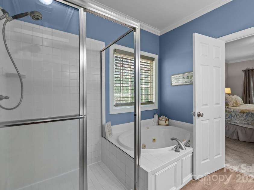 327 Wilby Drive, Charlotte, NC 28270.  MLS# CAR4257935, YatesRealty ID 14740. 