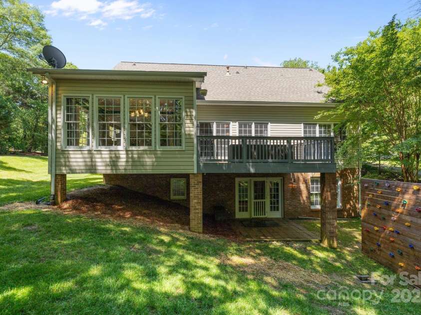 327 Wilby Drive, Charlotte, NC 28270.  MLS# CAR4257935, YatesRealty ID 14740. 