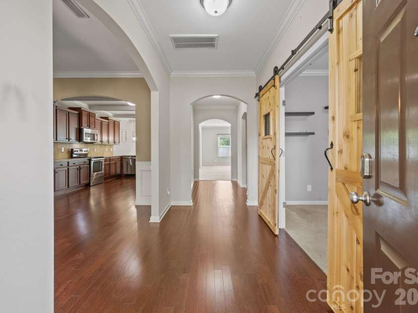 103 Hedgewood Drive, Mooresville, NC 28115.  MLS# CAR4362964, YatesRealty ID 14741. 