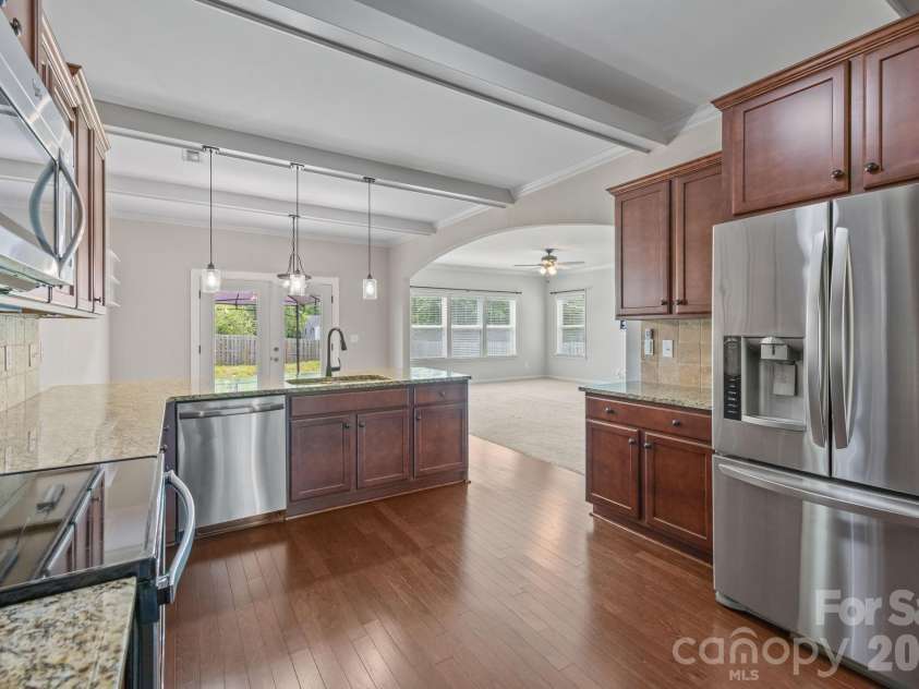 103 Hedgewood Drive, Mooresville, NC 28115.  MLS# CAR4362964, YatesRealty ID 14741. 