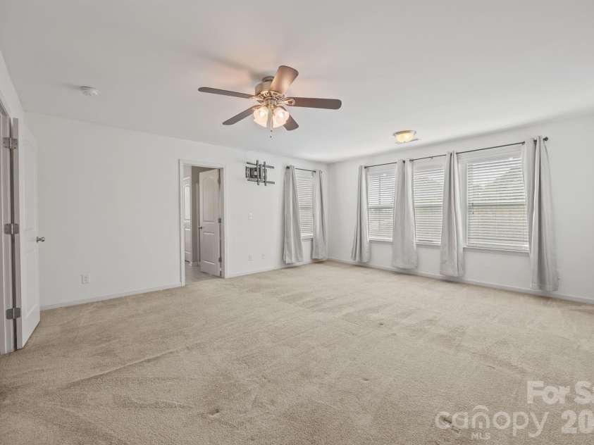 103 Hedgewood Drive, Mooresville, NC 28115.  MLS# CAR4362964, YatesRealty ID 14741. 
