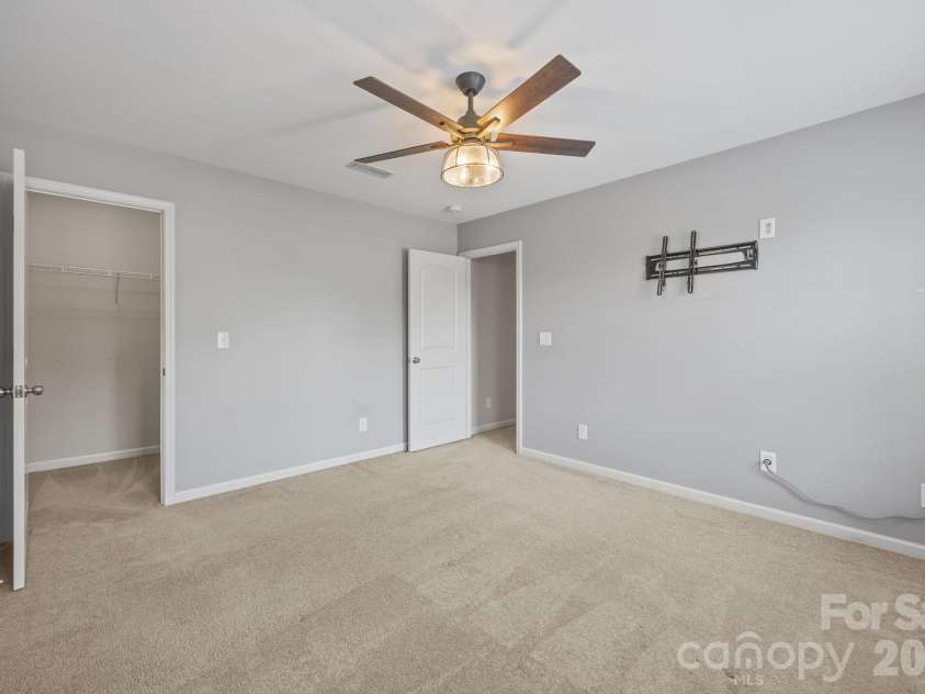 103 Hedgewood Drive, Mooresville, NC 28115.  MLS# CAR4362964, YatesRealty ID 14741. 